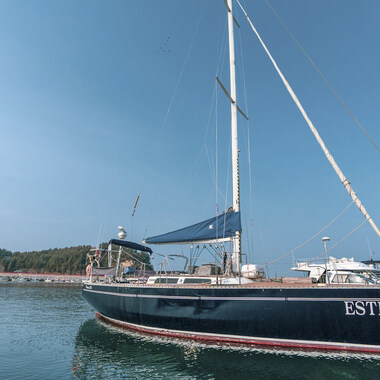 Melbourne Yacht Tour