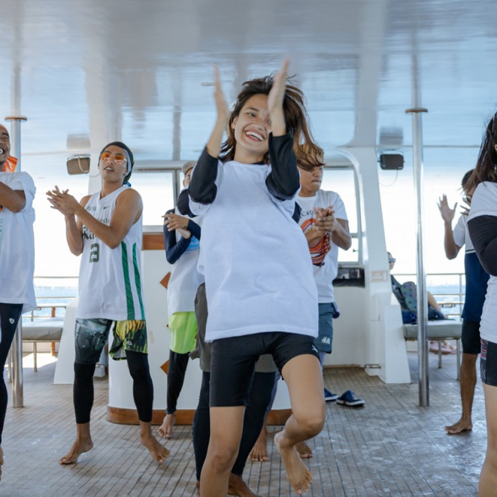 Maximize your day in the Cebu sea