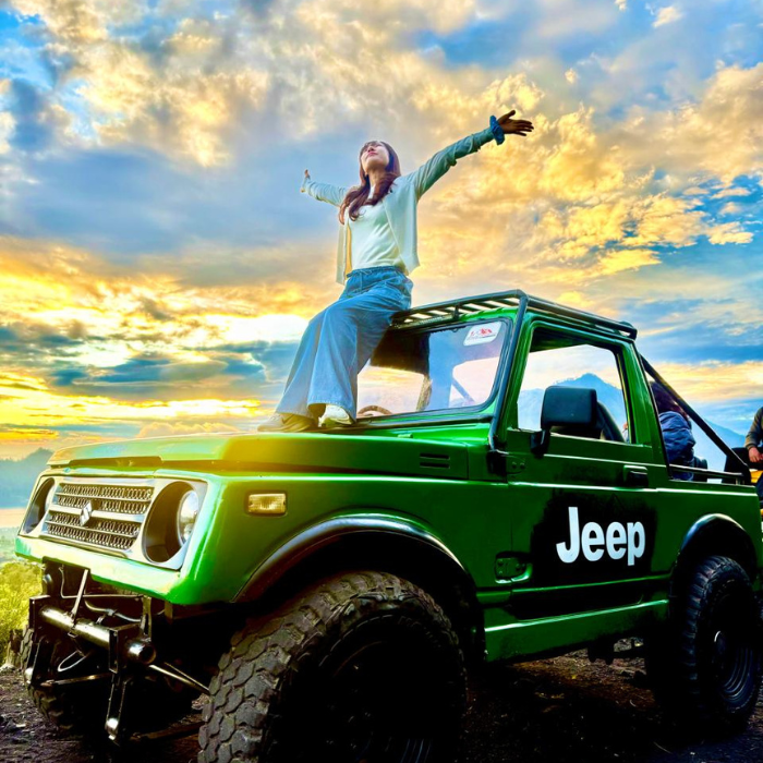 2026 황금빛 일출, 바투르산 지프 어드벤처