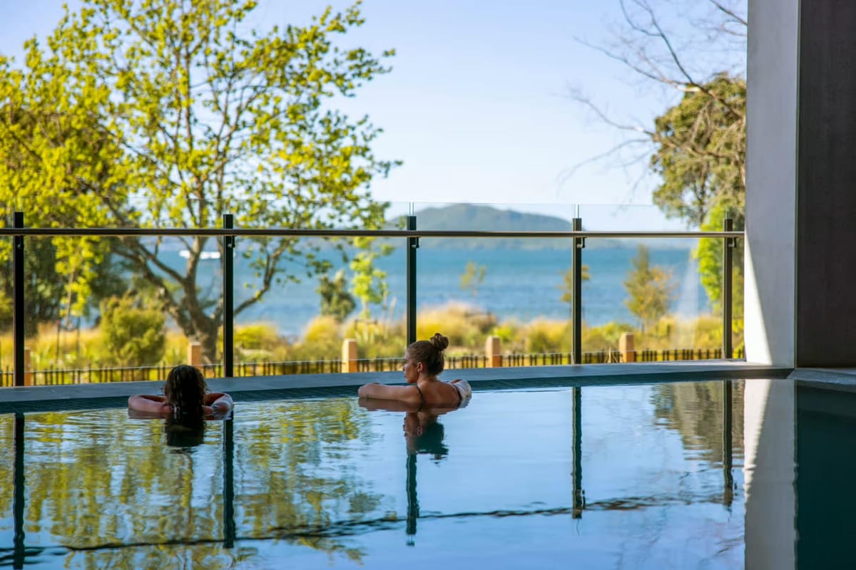 Book Auckland to Rotorua Day Tours